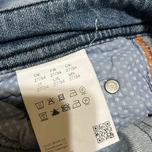 Hugo Boss - Picture 11 of 12